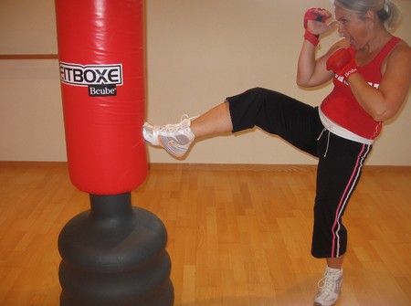 Restare in forma con la Fit boxe