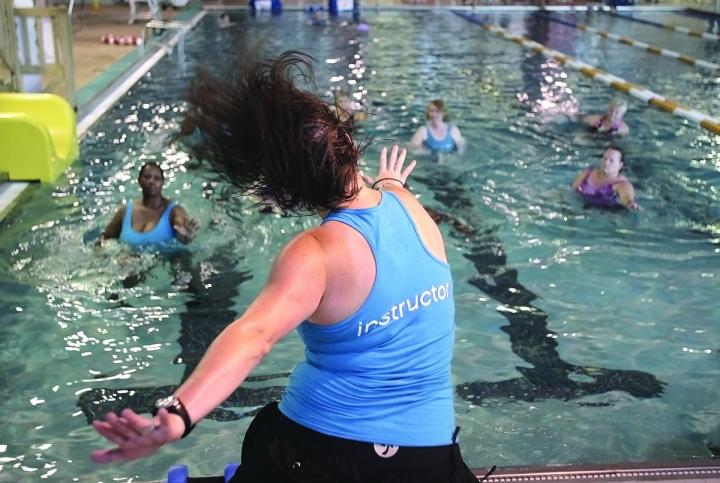 Aqua Zumba, divertimento e ritmo in piscina