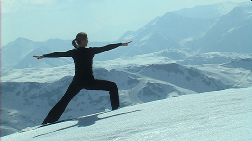 Video: Yoga per affrontare la neve