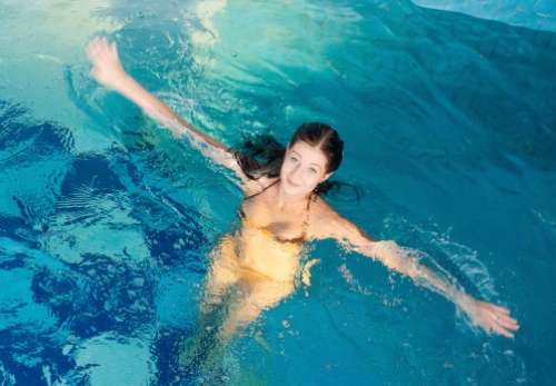 Acqua antalgica, la gym in piscina per ritrovare l'agilità