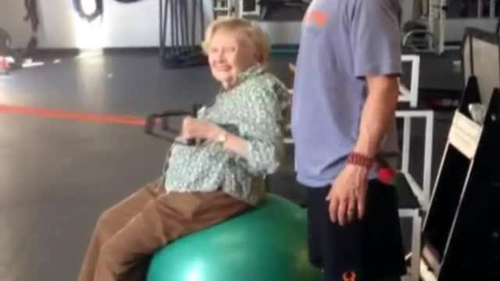 La star del fitness ha 97 anni