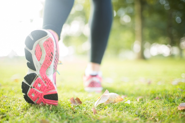 Camminare fa dimagrire più che allenarsi in palestra